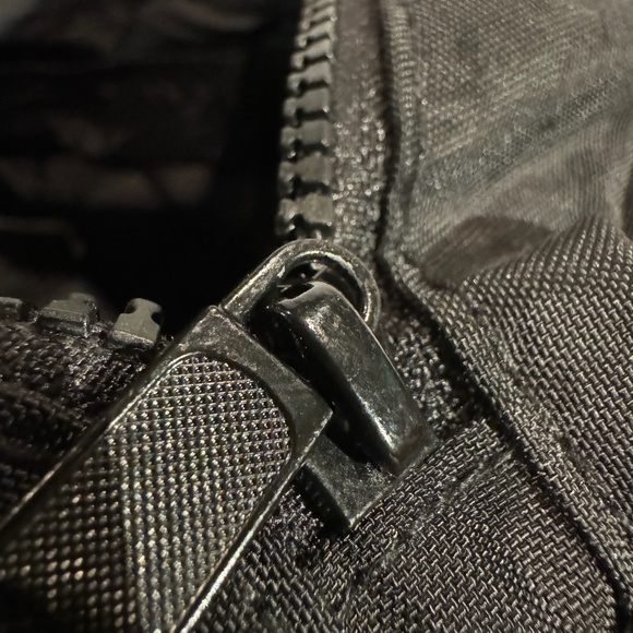 HUGE RARE HTF BAGGU Black Travel Sport Messenger Bag (Large one!) - Picture 6 of 8